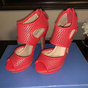 JustFab size 6 coral heels